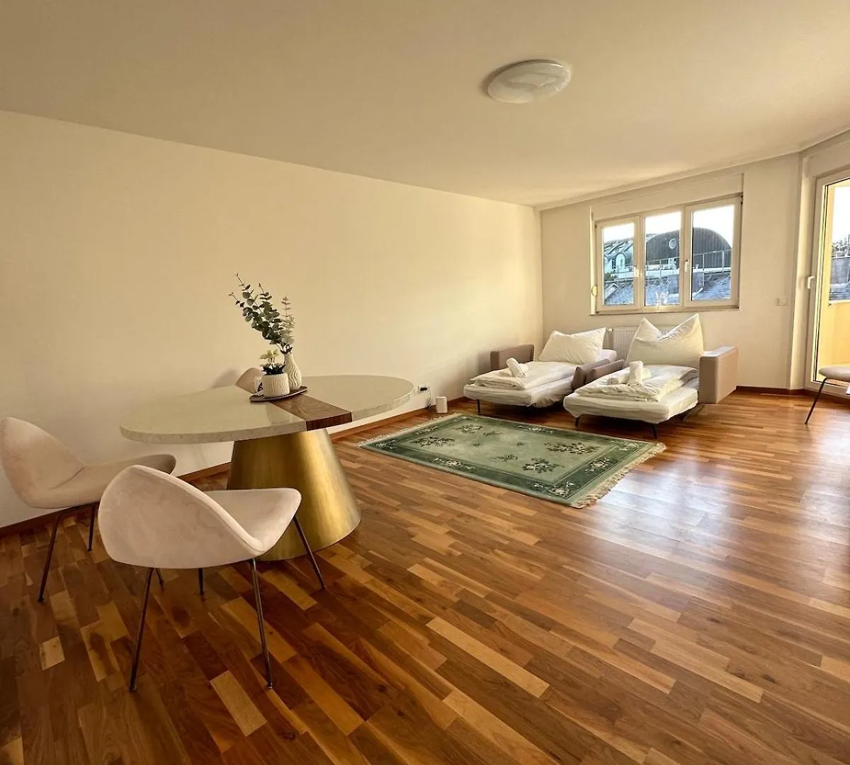 Bright & Stylish Apartment In Vienna - Newly Renovated, City Center Easy To Reach